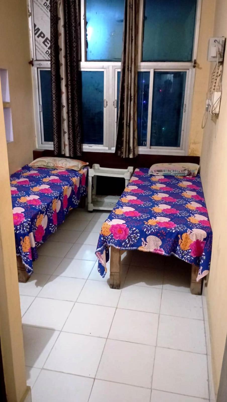 Tiwari Palace Modern Vision Guest House Varanasi Luaran gambar